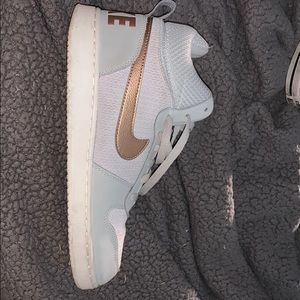 Nike high top shoes (Brand new)